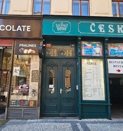 Historic Centre Vi Apartman