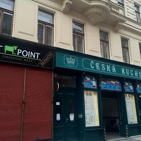 Historic Centre Vi Apartment *